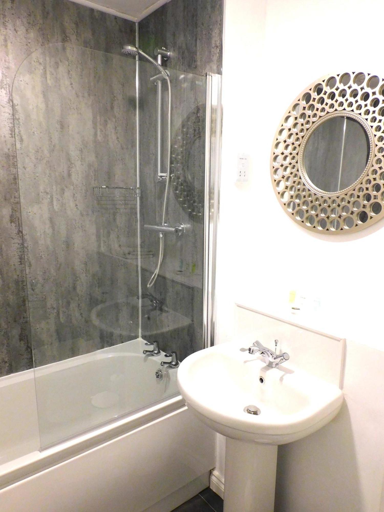 Newly Refurbished 1 Bed Apt In Hamilton Close To Station And Local Amenities Εξωτερικό φωτογραφία